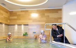 Ông Kim dự lễ khánh thành khu nghỉ dưỡng suối nước nóng lớn nhất Triều Tiên