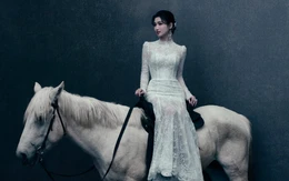 'Cô dâu hào môn' Phương Nhi chụp ảnh cưới với ngựa, Hollywood bảo thế là thường