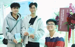 Cây bút trẻ 'ngửi mùi cơm sôi rồi mới trả lời email', chữ nghĩa đi chậm cho kịp thở