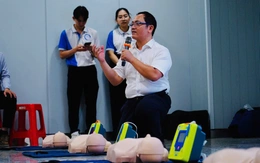 Ga metro có máy khử rung tim cứu người trong 3 - 5 phút vàng