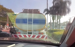 Chú mượn xe khoét phim cách nhiệt, chủ xe từ bực mình quay sang biết ơn