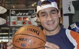 Nhân viên CLB Miami Heat đi tù vì đem bán kỷ vật đội bóng