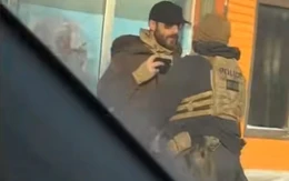 Vụ đặc vụ ICE bắn chết người: Báo Mỹ tung video hé lộ nạn nhân không hề cầm súng