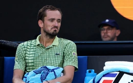 Medvedev nói thua tâm phục khẩu phục trước tay vợt gốc Việt Learner Tien