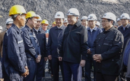 Tổng Bí thư Tô Lâm cùng Thủ tướng Phạm Minh Chính thăm công nhân ngành than