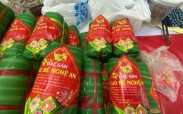 Đặc sản 'lạ' ba miền đổ bộ Đà Nẵng, dân khoái mua đồ Lào về nhâm nhi ngày Tết