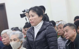 Cựu giám đốc bệnh viện khăng khăng 'chỉ nhận quà' nhưng số tiền lên đến 10 tỉ