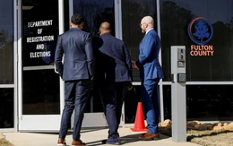 FBI bất ngờ đột kích văn phòng bầu cử bang Georgia, thu giữ hàng trăm thùng phiếu năm 2020