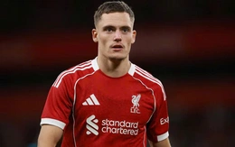 Chuyển nhượng quốc tế 2025: Bóng đá nam 'vung tay' 13,08 tỉ USD