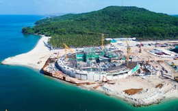 Hàng ngàn công nhân ‘làm nóng’ đại công trường các dự án đón APEC 2027 ở Phú Quốc