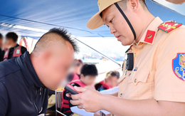 Thuyền trưởng nhậu từ đêm qua, còn nồng độ cồn vẫn chở 37 khách Hàn trên vịnh Nha Trang