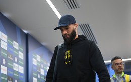 Al Ittihad mời ‘đá không lương’, Benzema đình công