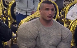 Vệ sĩ Ai Cập gây bão mạng vì thân hình 'Hulk đời thực'