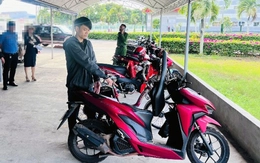 Ăn trộm cả trăm triệu đồng trong cốp xe máy của nữ công nhân, đem mua ma túy