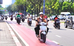 Xe máy chạy ào ào vào làn xe đạp Mai Chí Thọ
