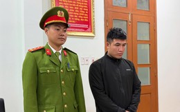 Bắt tạm giam người dùng đũa đâm tài xế taxi khi xe đang chạy