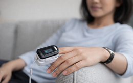 Không phải điện thoại, thiết bị y tế mới là 'món đeo tay' bán chạy nhất những năm tới