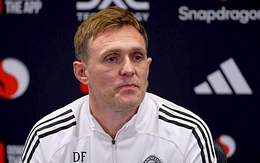 HLV tạm quyền Darren Fletcher: Man United sẽ trở lại sơ đồ 4 hậu vệ