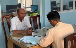 Hai xe va quẹt, một xe bỏ chạy, một xe lạng lách quyết rượt theo khiến hành khách phải van xin