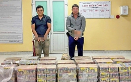 Mật phục xuyên đêm, bắt ghe chở pháo lậu từ Campuchia vào Việt Nam