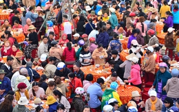 Ăn phở yêu thương giữa những yêu thương