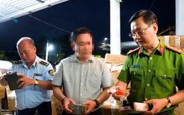 Khám xét cơ sở 'hô biến' tinh dầu, hóa chất thành nước hoa giả các nhãn hiệu nổi tiếng