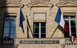 Pháp siết quy định bán dịch vụ tài chính trực tuyến