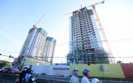 Lãi suất tăng cao: bên cười nụ, kẻ khóc thầm đến bao giờ?