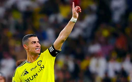 Ronaldo ghi bàn giữa ồn ào ở đội tuyển Bồ Đào Nha