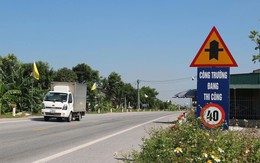 Đường ven biển rộng thoáng nhưng giới hạn tốc độ 30 - 40km/h khiến tài xế thắc mắc