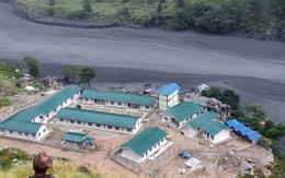 Lũ quét mới nhất ở Nepal: Hơn 100 du khách mắc kẹt, 5 dân làng mất tích