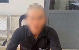 Có tật giật mình, 2 người nhảy xuống sông khi công an ra hiệu dừng xe