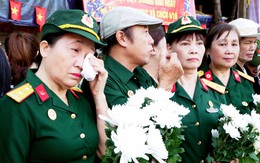 Tiễn đưa liệt sĩ từ công viên Lê Thị Riêng, vẫn da diết mong ngóng đón người thân trở về