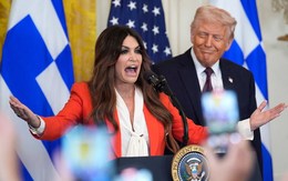 Từng là con dâu 'hụt' được ông Trump hết lời ca ngợi, vì sao nữ đại sứ Mỹ mất chức?