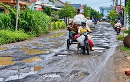 Đường ĐT649 vào danh thắng Gành Đá Đĩa thành 'bẫy ổ voi' sau mưa, trách nhiệm của ai?