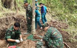 Từ tin báo của người dân, tìm thấy 5 hài cốt liệt sĩ ở Đăk Pék