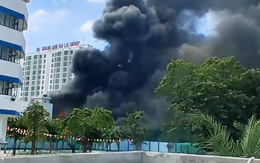 Cháy bên trong ngôi nhà đang sửa chữa ở TP.HCM