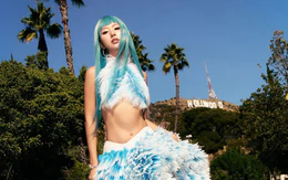 Quỳnh Anh Shyn trở lại Victoria’s Secret với thiết kế của Lê Thanh Hòa
