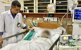 Vụ hơn 40 người nhập viện nghi ngộ độc khí clo: Có nạn nhân suy hô hấp nặng, tổn thương giác mạc