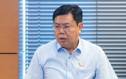 Bộ trưởng Bộ Nội vụ chia sẻ lời nhắn gửi của em nhỏ xin giữ lại tên trường học sau sáp nhập