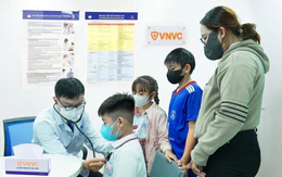 VNVC tiêm gần 40.000 mũi vắc xin não mô cầu, cam kết bình ổn giá
