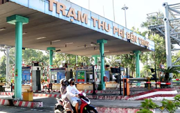 Ngày đầu dừng thu phí 2 trạm BOT Bến Thủy, xe qua lại thông thoáng