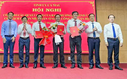 Công bố hàng loạt quyết định cán bộ chủ chốt ở Cà Mau