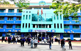 Vụ xe khách chở sinh viên gần biên giới: Nam sinh khai bịa chuyện để được mua xe máy