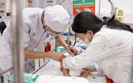 Trẻ mắc bệnh đường hô hấp nhập viện tăng, có trẻ gặp biến chứng viêm phổi