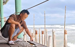 Tháo dỡ nhiều hạng mục lấn chiếm, trả lại không gian vịnh Lăng Cô cho cộng đồng