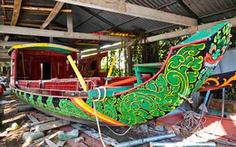 Ghe ngo của người Khmer làm từ vật liệu gì mà dài 30m, chở đến 72 vận động viên?