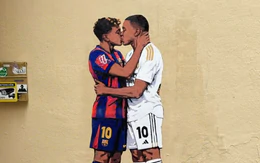 Bức tranh Yamal hôn Mbappe gây náo loạn trước trận El Clasico
