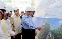 Chủ tịch Quốc hội: Phải giúp nhà đầu tư nhiều hơn để kịp APEC 2027