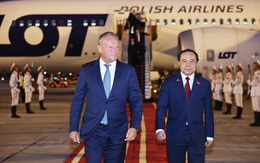 Thủ tướng Ba Lan Donald Tusk đến Hà Nội